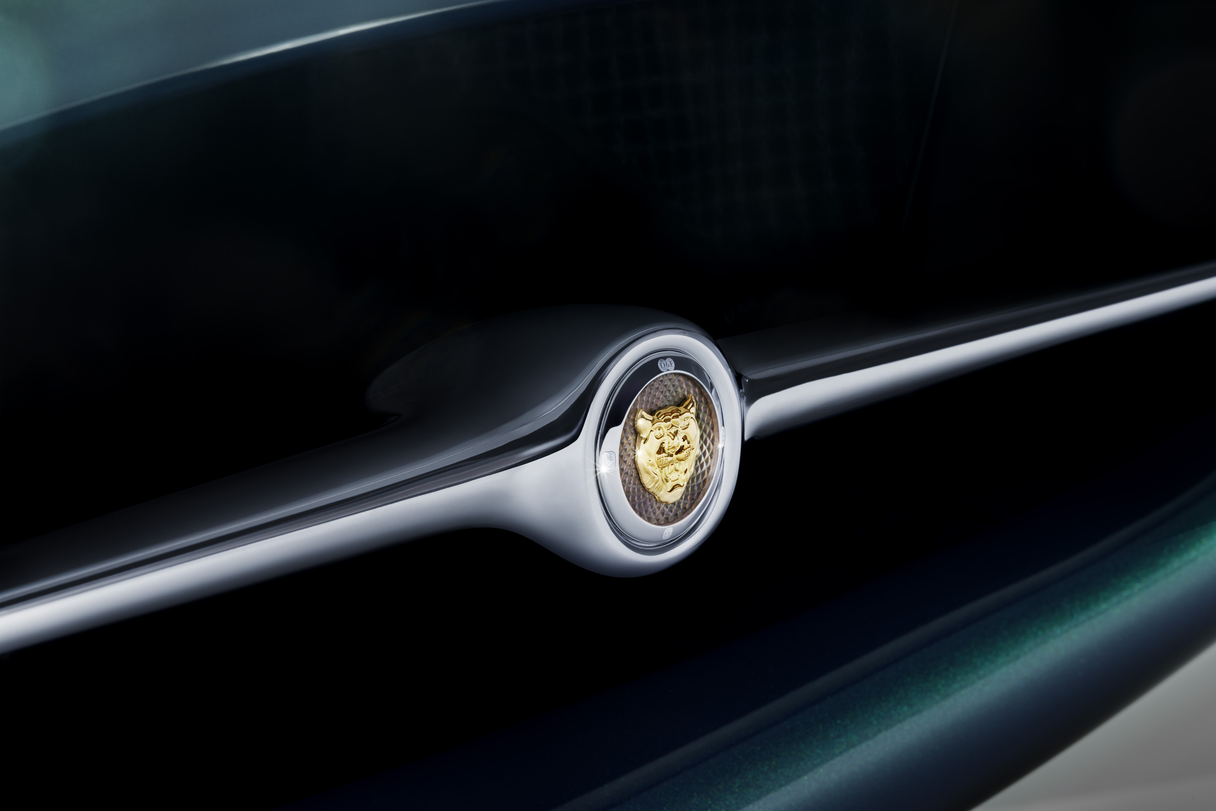 1312_HPin_SC_JagEtype_11_FrontBadge_B_v2a